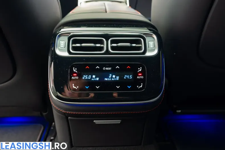 Mercedes-Benz S 63 AMG (Clasa S) din 2023 cu 28.500 km - oferta MER251662 - foto 31