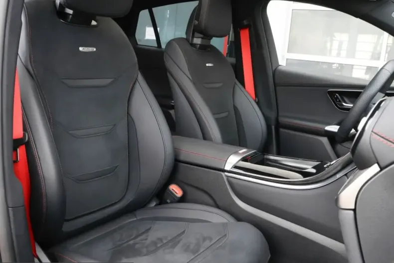 Mercedes-Benz GLC 43 AMG (Clasa GLC) din 2025 cu 11.012 km - oferta MER251666 - foto 6