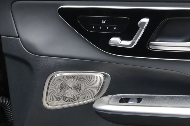 Mercedes-Benz GLC 43 AMG (Clasa GLC) din 2025 cu 11.012 km - oferta MER251666 - foto 8