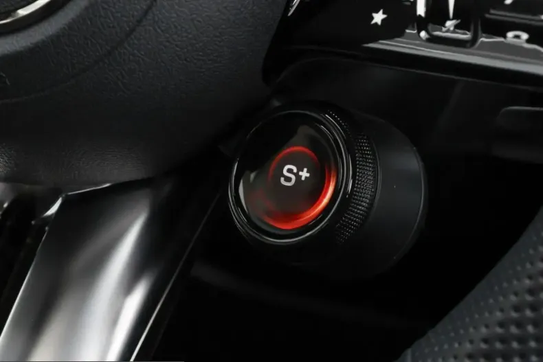 Mercedes-Benz GLC 43 AMG (Clasa GLC) din 2025 cu 11.012 km - oferta MER251666 - foto 14