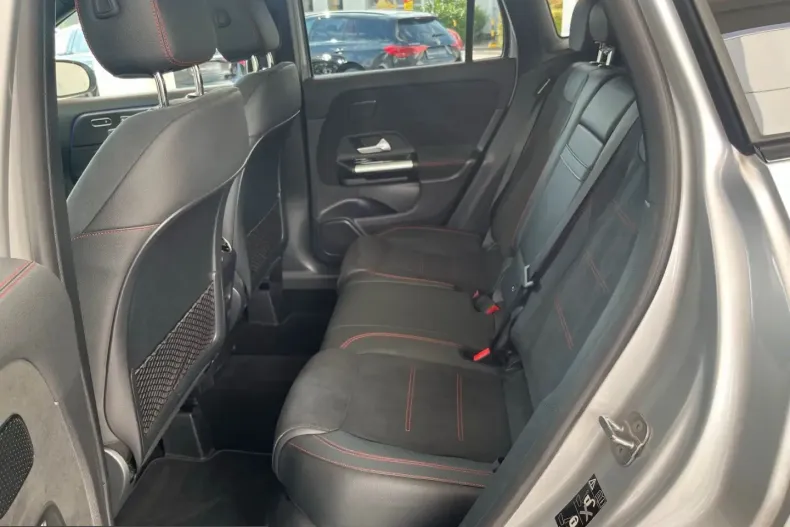 Mercedes-Benz GLA 220 (Clasa GLA) din 2023 cu 46.729 km - oferta MER251671 - foto 17