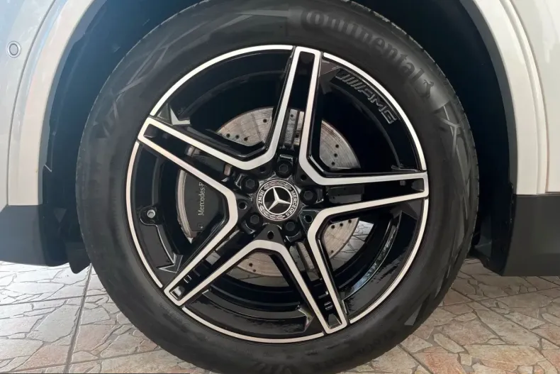 Mercedes-Benz GLA 220 (Clasa GLA) din 2023 cu 46.729 km - oferta MER251671 - foto 24