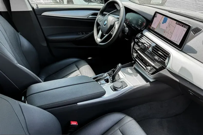 BMW 520 (Seria 5) din 2023 cu 25.508 km - oferta BMW251674 - foto 6