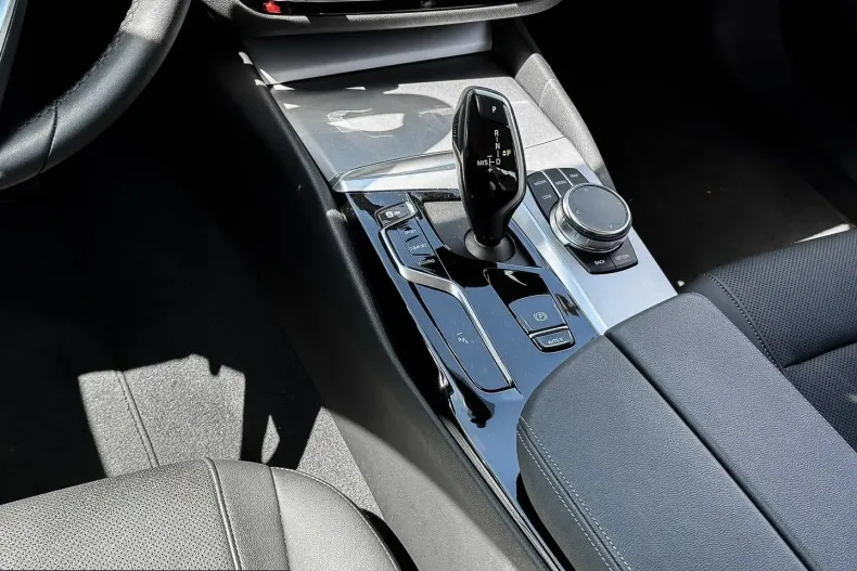 BMW 520 (Seria 5) din 2023 cu 25.508 km - oferta BMW251674 - foto 11