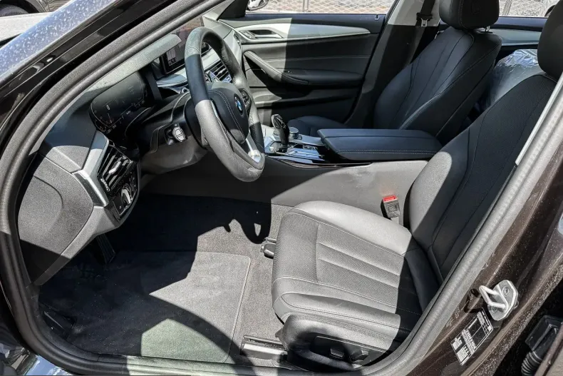 BMW 520 (Seria 5) din 2023 cu 25.508 km - oferta BMW251674 - foto 13