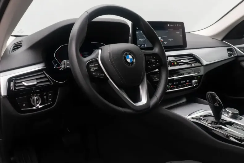BMW 530 (Seria 5) din 2023 cu 42.122 km - oferta BMW251675 - foto 19