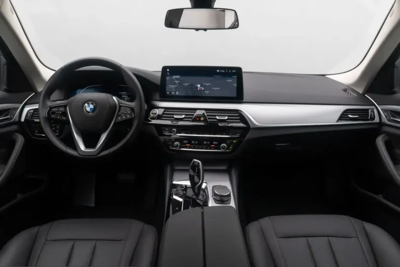 BMW 530 (Seria 5) din 2023 cu 42.122 km - oferta BMW251675 - foto 37