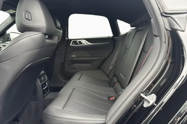 BMW 430 (Seria 4) din 2024 cu 27.865 km - oferta BMW251682 - foto 11