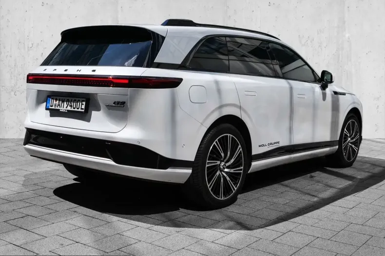 XPENG G9 din 2025 cu 19.700 km - oferta XPE251685 - foto 2