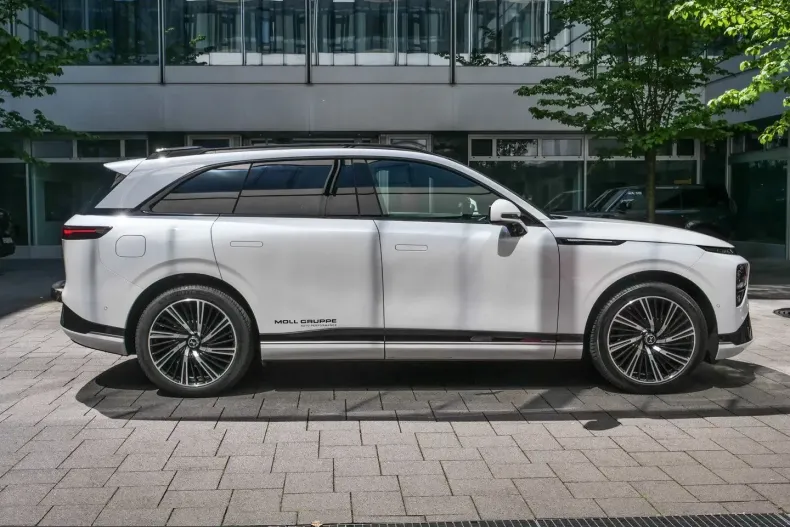 XPENG G9 din 2025 cu 19.700 km - oferta XPE251685 - foto 4