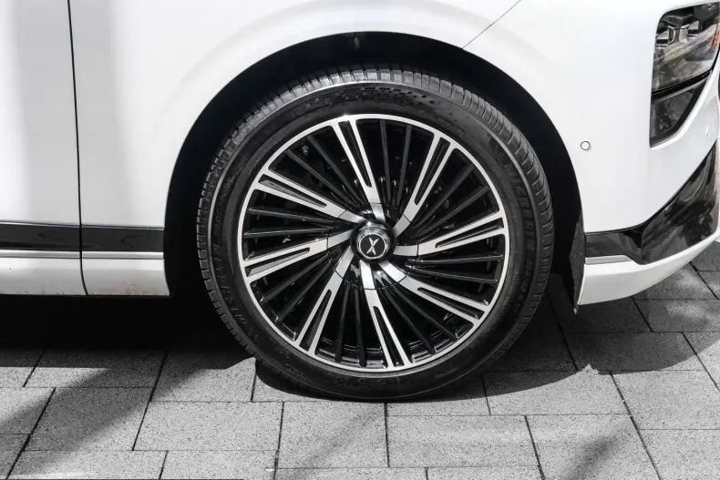 XPENG G9 din 2025 cu 19.700 km - oferta XPE251685 - foto 6