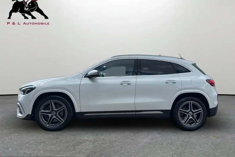 Mercedes-Benz GLA 250 (Clasa GLA) din 2023 cu 23.000 km - oferta MER251689 - foto 3