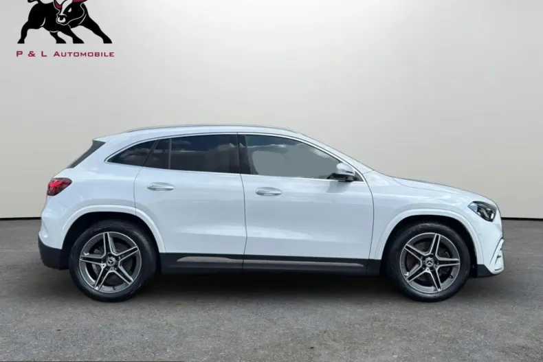 Mercedes-Benz GLA 250 (Clasa GLA) din 2023 cu 23.000 km - oferta MER251689 - foto 4