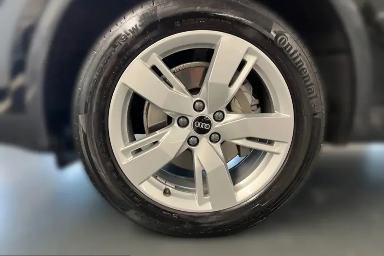 Audi Q5 din 2022 cu 61.251 km - oferta AUD251692 - foto 5
