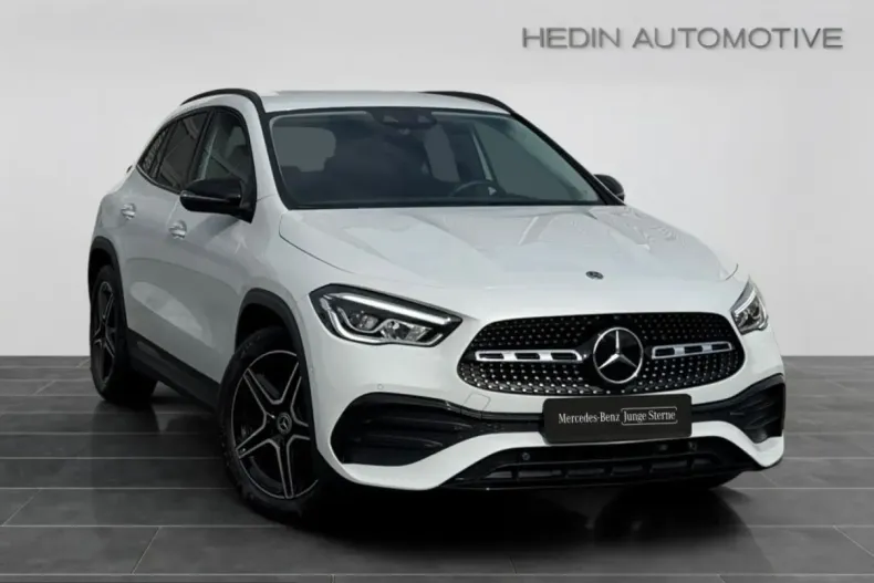 Mercedes-Benz GLA 250 (Clasa GLA) din 2023 cu 4.018 km - oferta MER251697 - foto 1