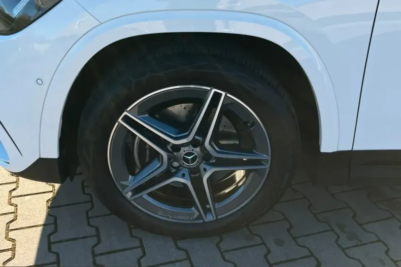 Mercedes-Benz GLA 220 (Clasa GLA) din 2024 cu 20.900 km - oferta MER251698 - foto 4