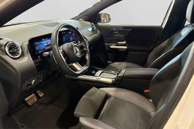 Mercedes-Benz GLA 220 (Clasa GLA) din 2024 cu 54.889 km - oferta MER251699 - foto 10