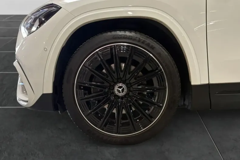 Mercedes-Benz GLA 220 (Clasa GLA) din 2024 cu 54.889 km - oferta MER251699 - foto 14