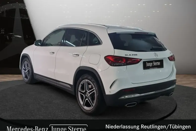 Mercedes-Benz GLA 250 (Clasa GLA) din 2022 cu 55.588 km - oferta MER251700 - foto 7