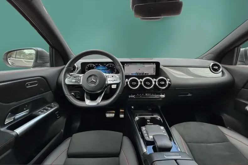 Mercedes-Benz GLA 250 (Clasa GLA) din 2022 cu 62.441 km - oferta MER251701 - foto 11