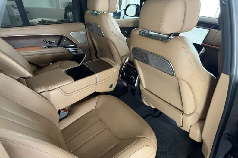 Land Rover Range Rover din 2022 cu 32.580 km - oferta LAN251705 - foto 13
