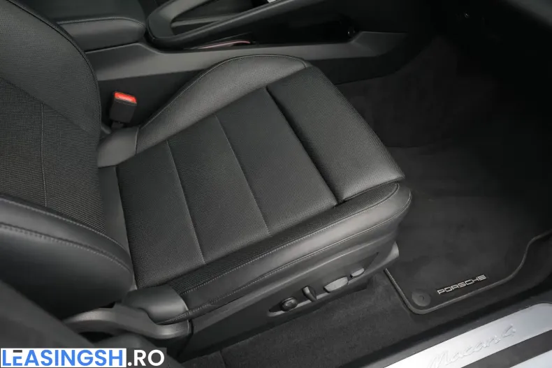 Porsche Macan din 2025 cu 22.000 km - oferta POR251707 - foto 17