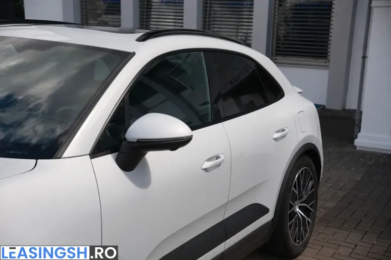 Porsche Macan din 2025 cu 22.000 km - oferta POR251707 - foto 46