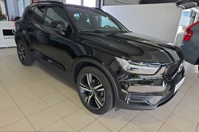 Volvo XC40 din 2022 cu 41.925 km - oferta VOL251708 - foto 5