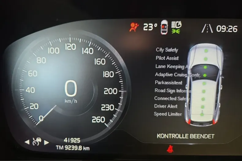 Volvo XC40 din 2022 cu 41.925 km - oferta VOL251708 - foto 24