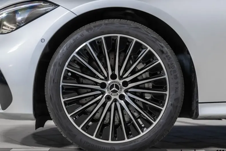 Mercedes-Benz CLE 450 (Clasa CLE) din 2025 cu 28.524 km - oferta MER251715 - foto 8
