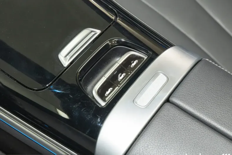 Mercedes-Benz CLE 450 (Clasa CLE) din 2025 cu 28.524 km - oferta MER251715 - foto 24