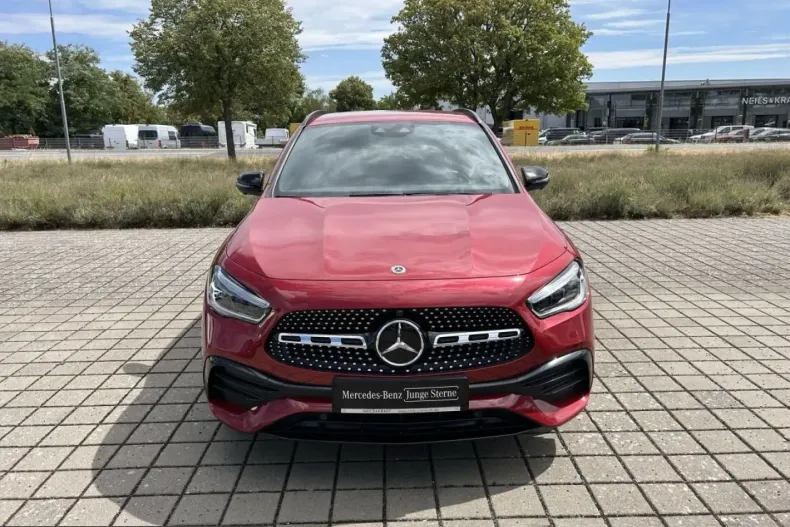 Mercedes-Benz GLA 250 (Clasa GLA) din 2023 cu 34.333 km - oferta MER251725 - foto 3