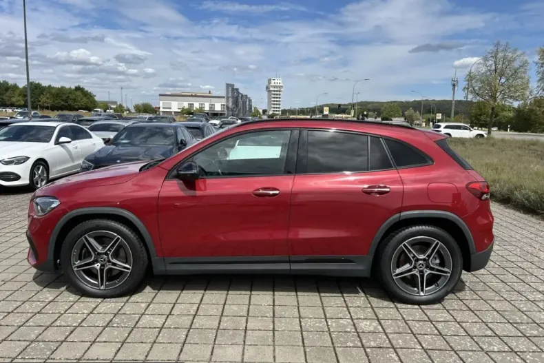 Mercedes-Benz GLA 250 (Clasa GLA) din 2023 cu 34.333 km - oferta MER251725 - foto 8