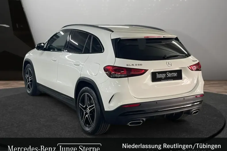 Mercedes-Benz GLA 250 (Clasa GLA) din 2023 cu 58.589 km - oferta MER251726 - foto 8