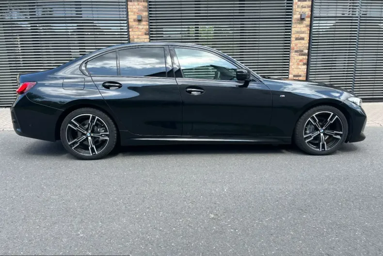 BMW 318 (Seria 3) din 2024 cu 58.800 km - oferta BMW251734 - foto 8