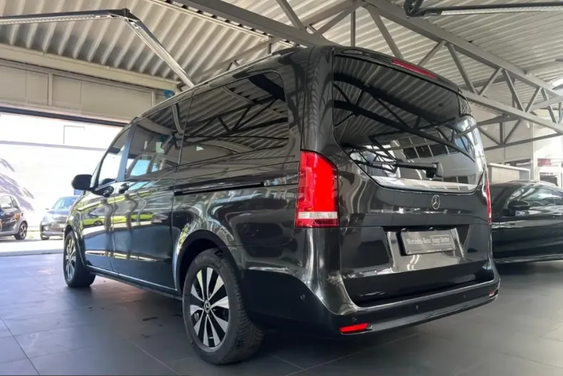 Mercedes-Benz V 300 (Clasa V) din 2023 cu 14.950 km - oferta MER251741 - foto 6