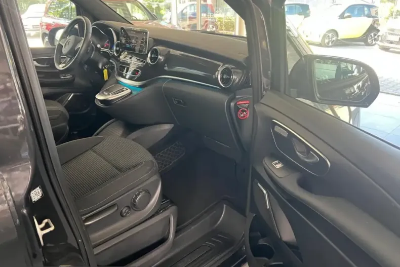 Mercedes-Benz V 300 (Clasa V) din 2023 cu 14.950 km - oferta MER251741 - foto 9