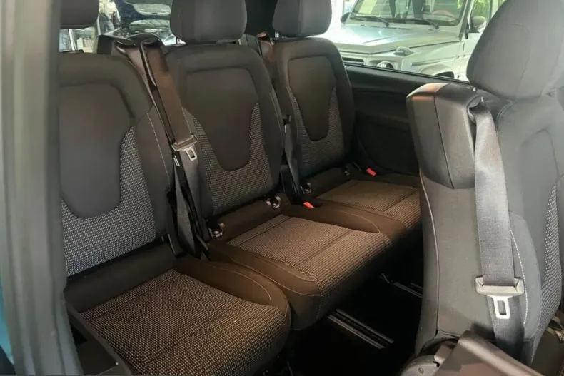 Mercedes-Benz V 300 (Clasa V) din 2023 cu 14.950 km - oferta MER251741 - foto 11