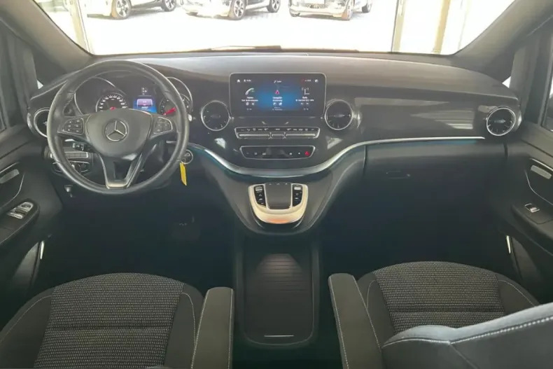 Mercedes-Benz V 300 (Clasa V) din 2023 cu 14.950 km - oferta MER251741 - foto 28