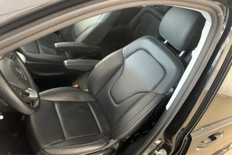 Mercedes-Benz V 300 (Clasa V) din 2022 cu 78.288 km - oferta MER251743 - foto 8