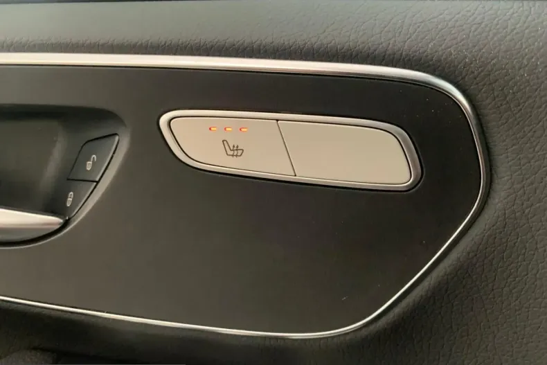 Mercedes-Benz V 300 (Clasa V) din 2022 cu 78.288 km - oferta MER251743 - foto 15