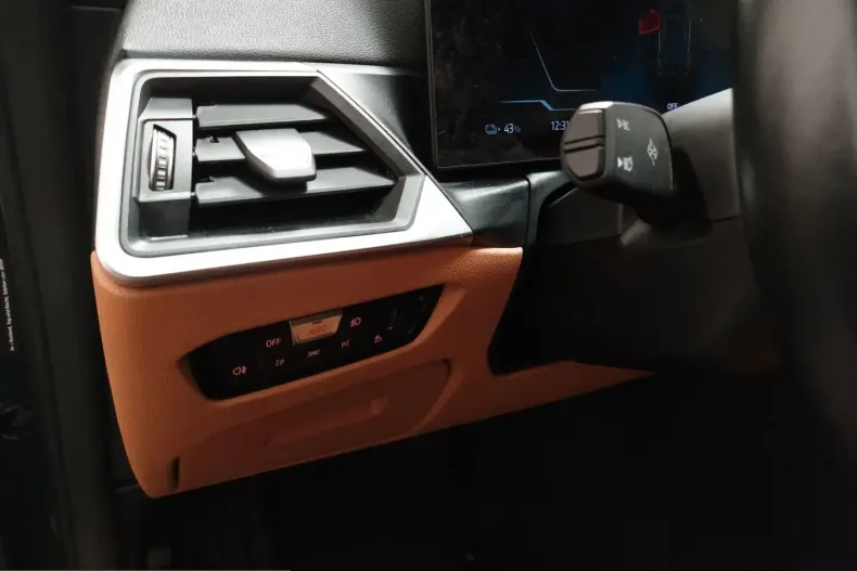 BMW i4 (Seria 4) din 2022 cu 64.068 km - oferta BMW251748 - foto 7