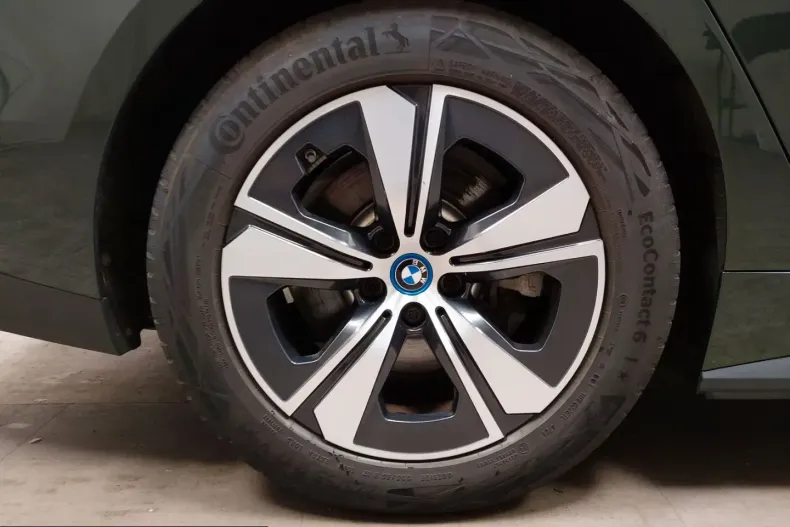 BMW i4 (Seria 4) din 2022 cu 64.068 km - oferta BMW251748 - foto 8