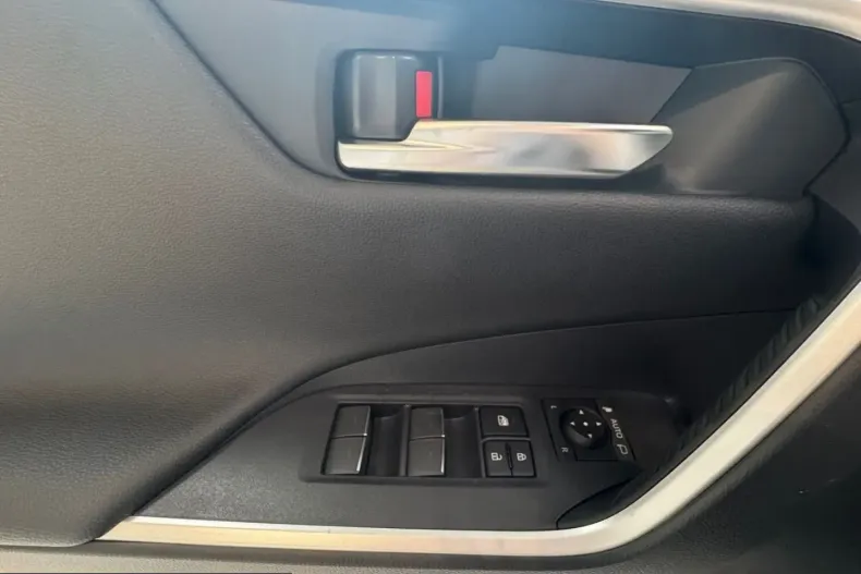 Toyota RAV4 din 2025 cu 18.010 km - oferta TOY251751 - foto 19