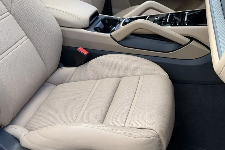 Porsche Cayenne din 2023 cu 2.400 km - oferta POR251753 - foto 14