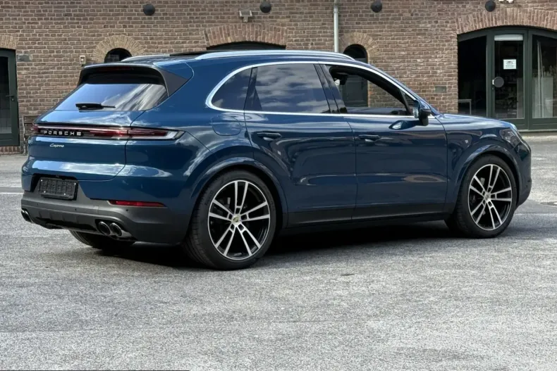 Porsche Cayenne din 2023 cu 2.400 km - oferta POR251753 - foto 25