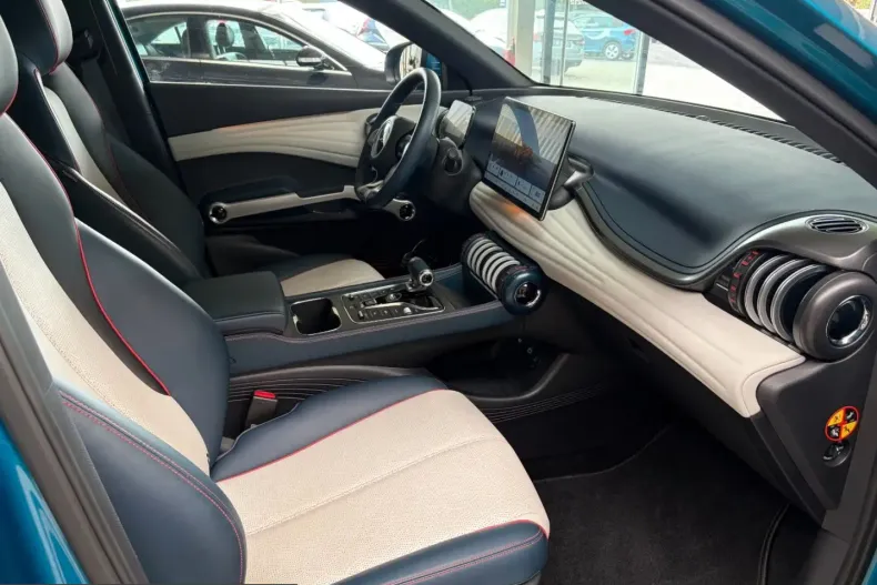 BYD ATTO 3 din 2023 cu 21.400 km - oferta BYD251757 - foto 11