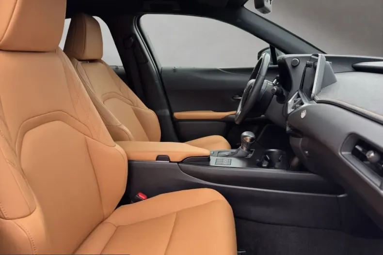 Lexus UX din 2024 cu 22.471 km - oferta LEX251773 - foto 17