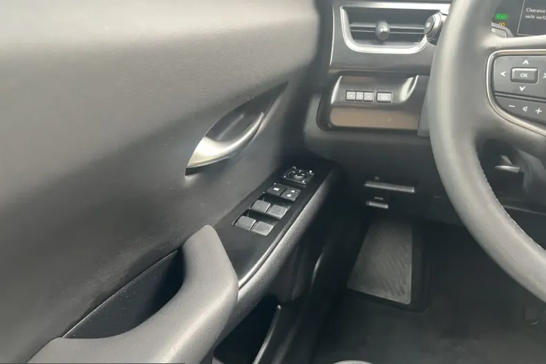 Lexus UX din 2023 cu 22.494 km - oferta LEX251774 - foto 12
