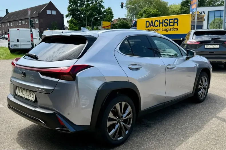 Lexus UX din 2024 cu 50.501 km - oferta LEX251778 - foto 7